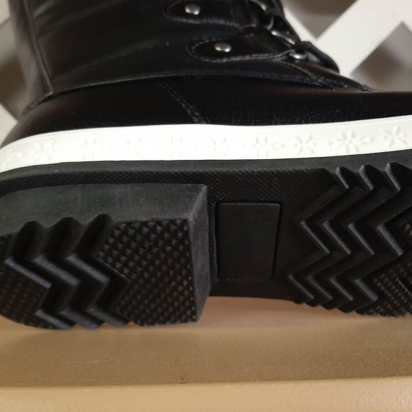 Winter Boots ~ Size 6 - Picture 4 of 4